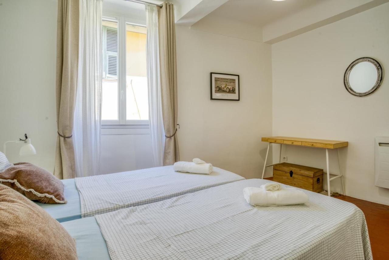 Apartment Typique - 2 Bedrooms,typical Apartment-old Town Nizza