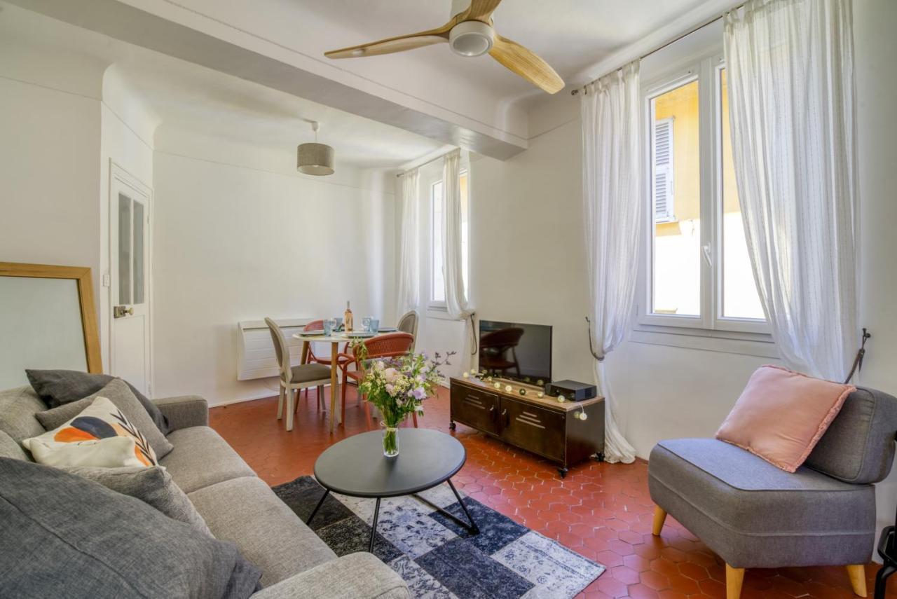 Apartment Typique - 2 Bedrooms,typical Apartment-old Town Nizza