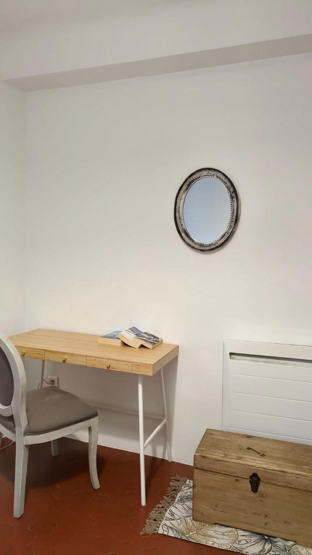 Typique - 2 Bedrooms,typical Apartment-old Town Nizza