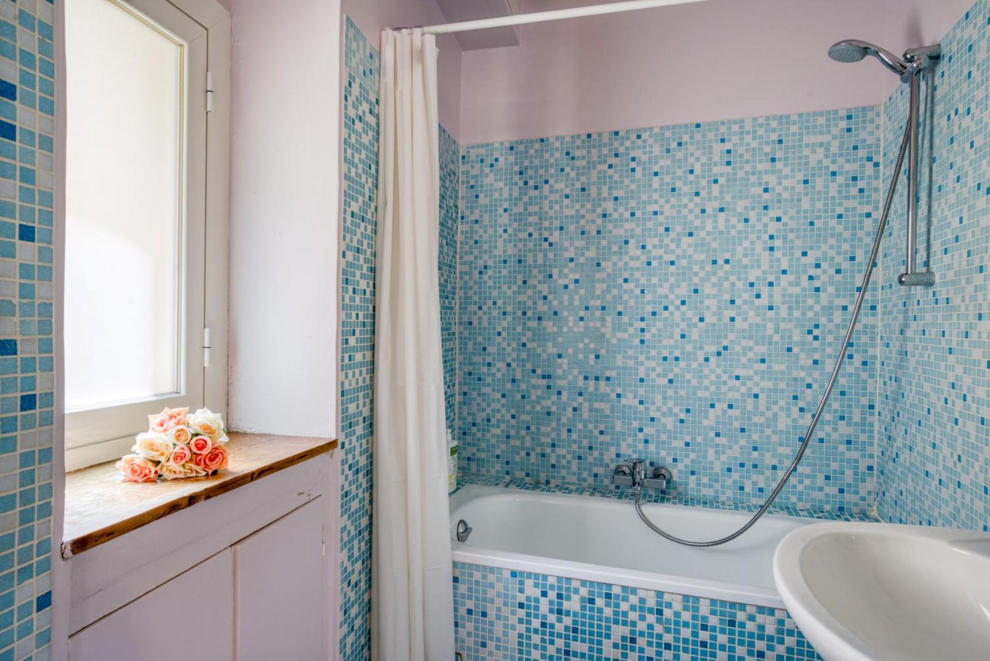 Typique - 2 Bedrooms,typical Apartment-old Town Apartment Nizza